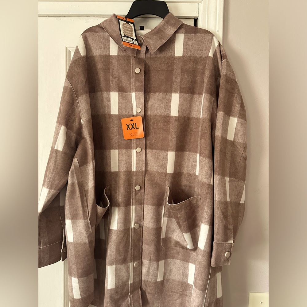 Well Worn 2XL. Ladies shirt